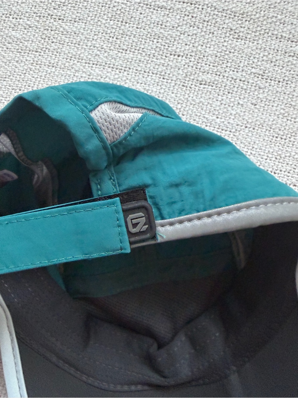 Reflective Folding Outdoor Cap UPF 50+ - Picture 6 of 6